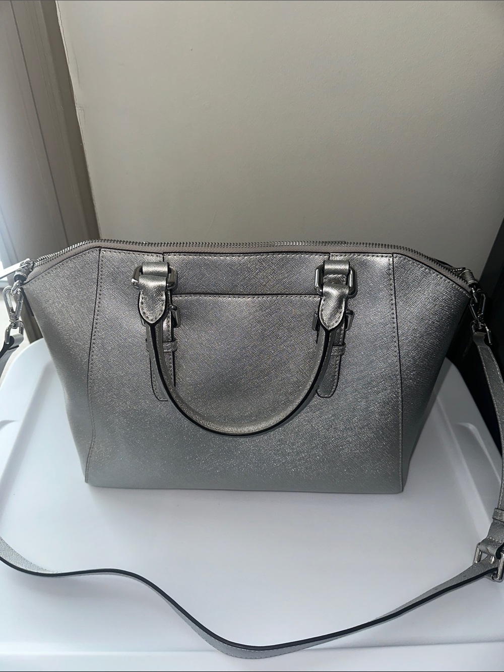 Michael Kors Metallic Silver Saffiano Satchel with Shoulder Strap - Picture 2 of 6
